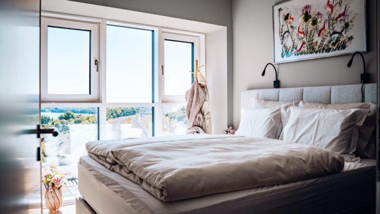 Schlafzimmer mit Panoramablick